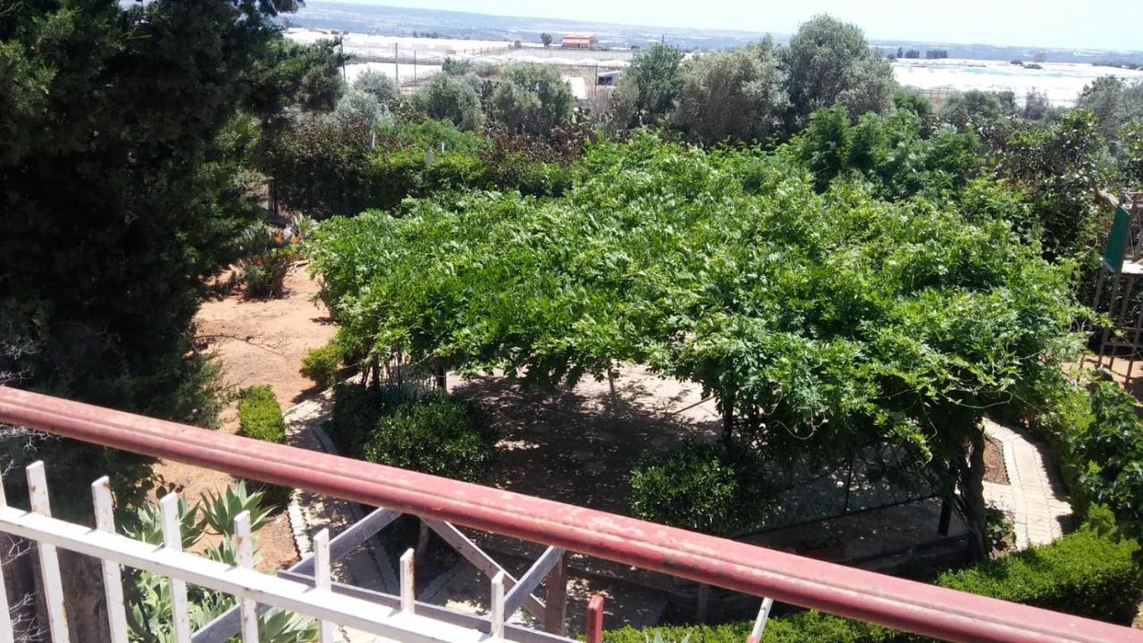 Il Gazebo Bed & Breakfast Scoglitti Bagian luar foto